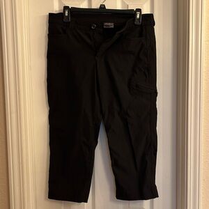Eddie Bauer Classic Black Cropped Pants